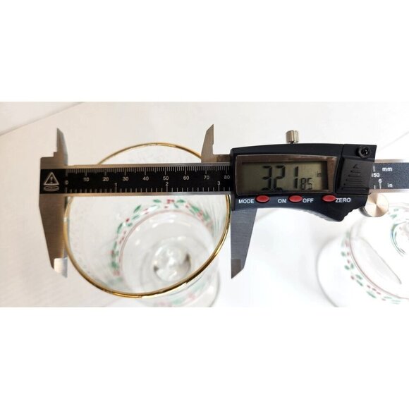 FROSTED LIBBEY ARBY'S WINTER SNOW SCENE  Etched Glass Tumblers With Winter Tree - Picture 5 of 6